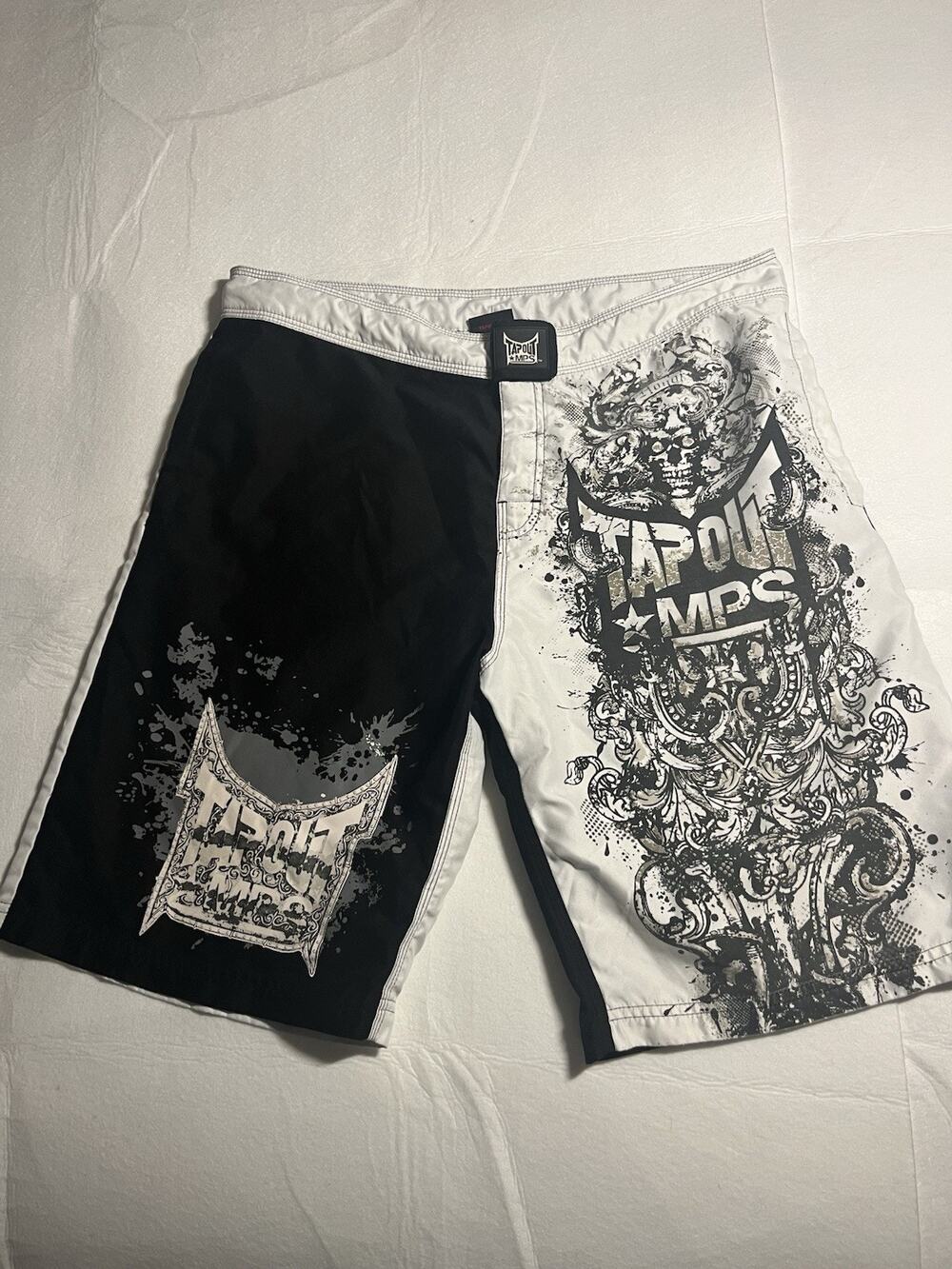 Tapout MPS Board Shorts Men’s 36 Black White Y2K MMA UFC Fight Graphic Shorts